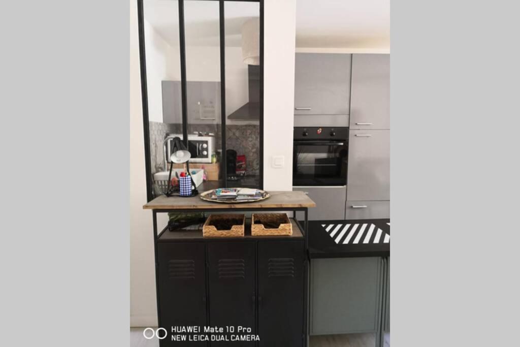 Appartement avec Jardin privatif centre ville Hyères Extérieur photo